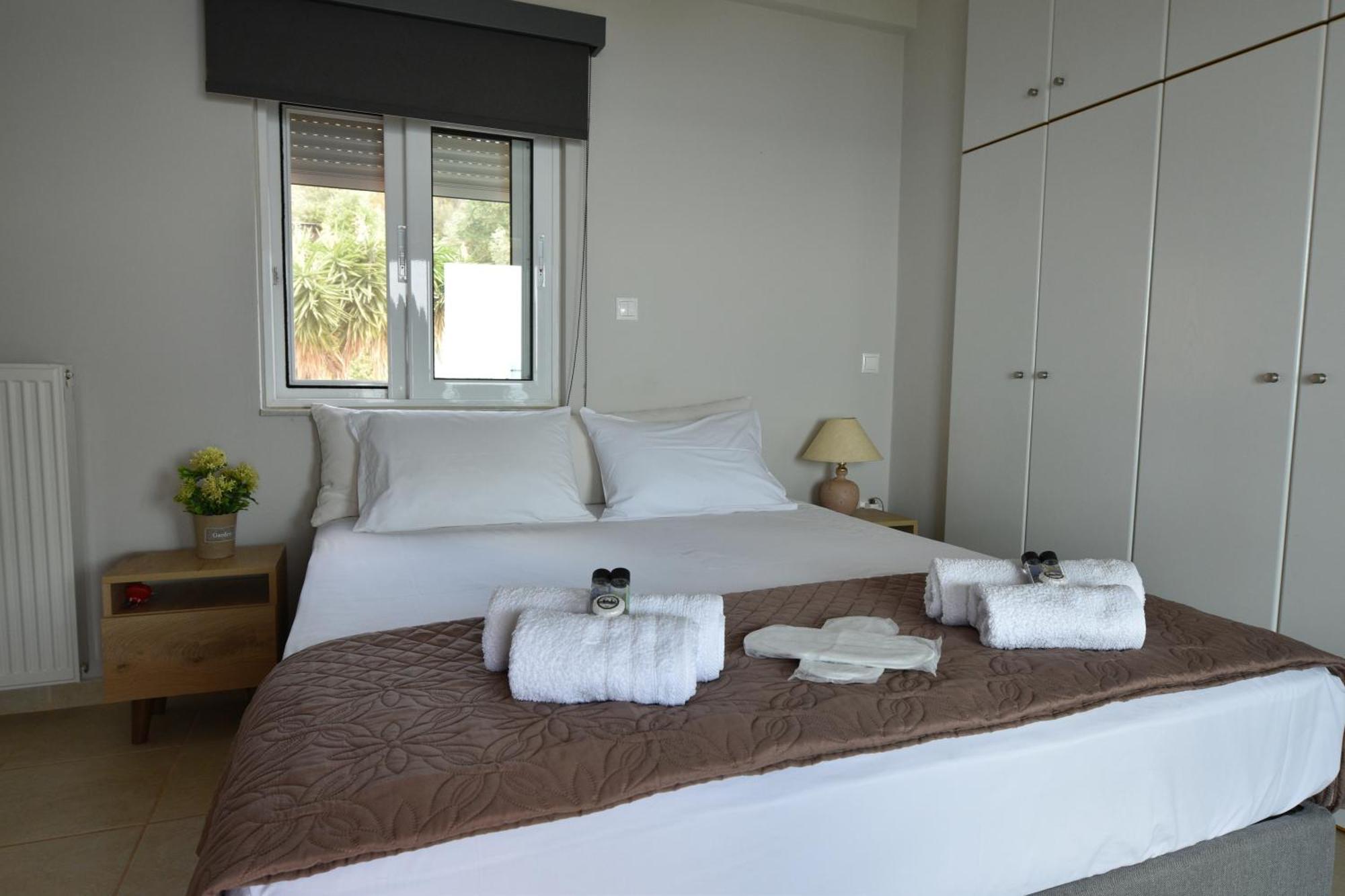 Blue Bay View - Beach House Vathirrevma Zewnętrze zdjęcie